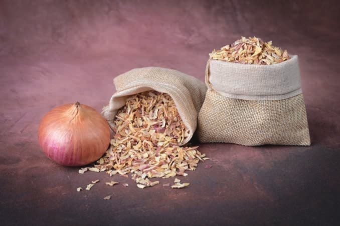 Pink Onion Chopped 3-5 mm