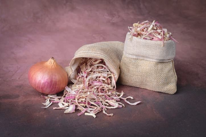 Pink Onion Flakes